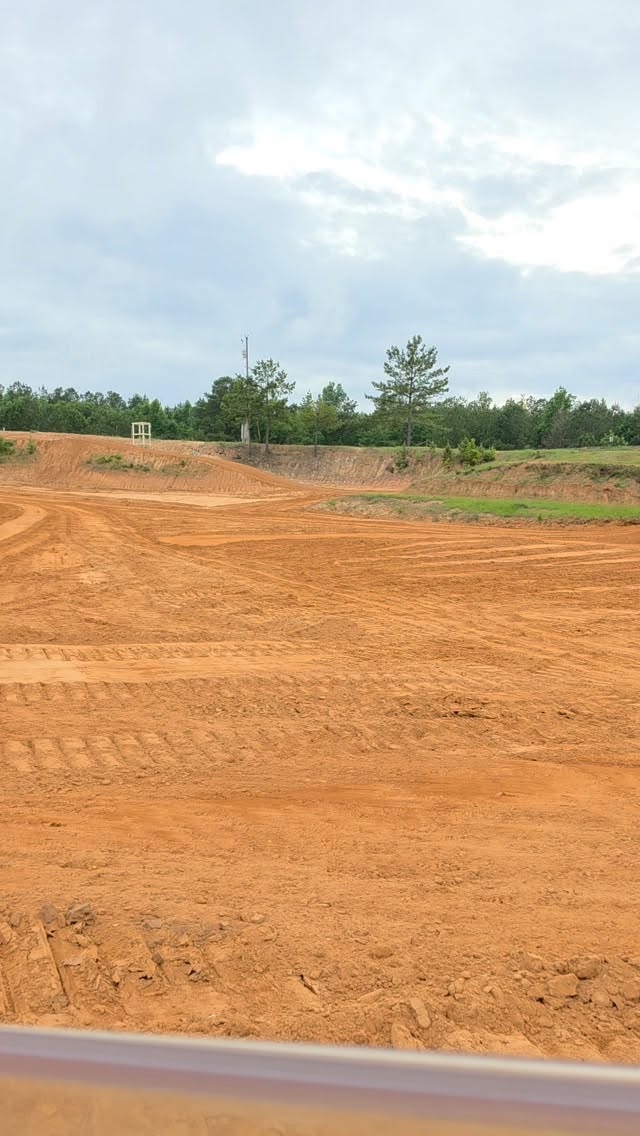 Some folks have asked "How's the start gonna go with the track turned around?" Well here's a little clip showing what Mason Cole has put together for us.  Track is sweet Y'all. 

Monster Madness registration is open.  Link is in our profile or Click the link below. 

https://secure.tracksideprereg.com/monstermtn/?event=98ca5879f353cfa1cf063495d4de177f

Ride Monster Bring Friends
