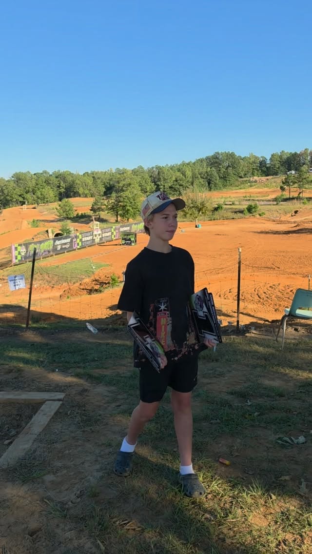 Thank you to all the families and riders like @owenstrawn9 that trusted us this weekend.  We had bikes on the track 3 hours after the storm passed and the track was amazing both days.  @gotdirttrackdesigns delivered again. 

@minimonstersmx
