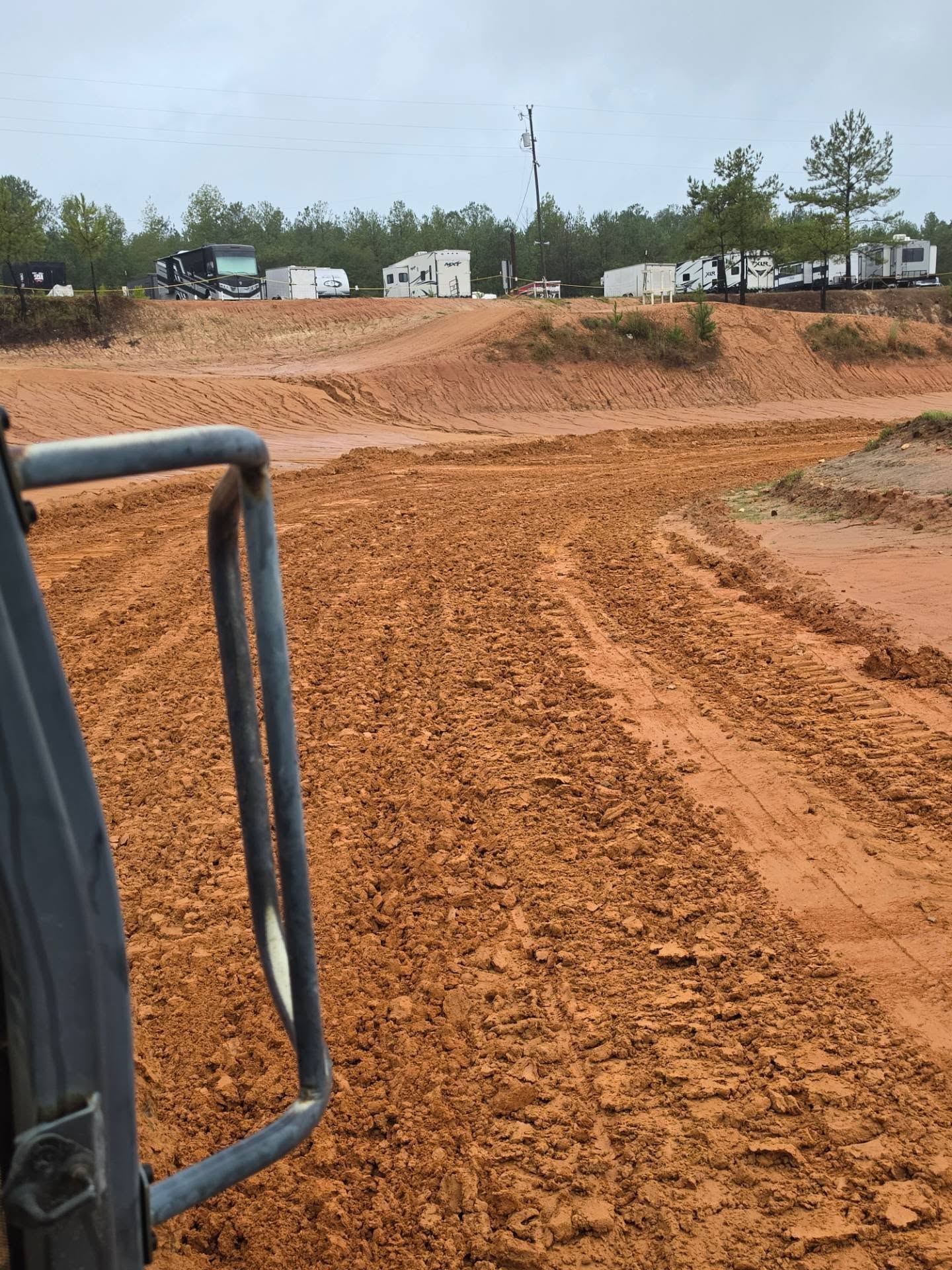 First look at the dirt this morning.  Shooting for a 10am start today. 

#minimonsters 
@minimonstersmx